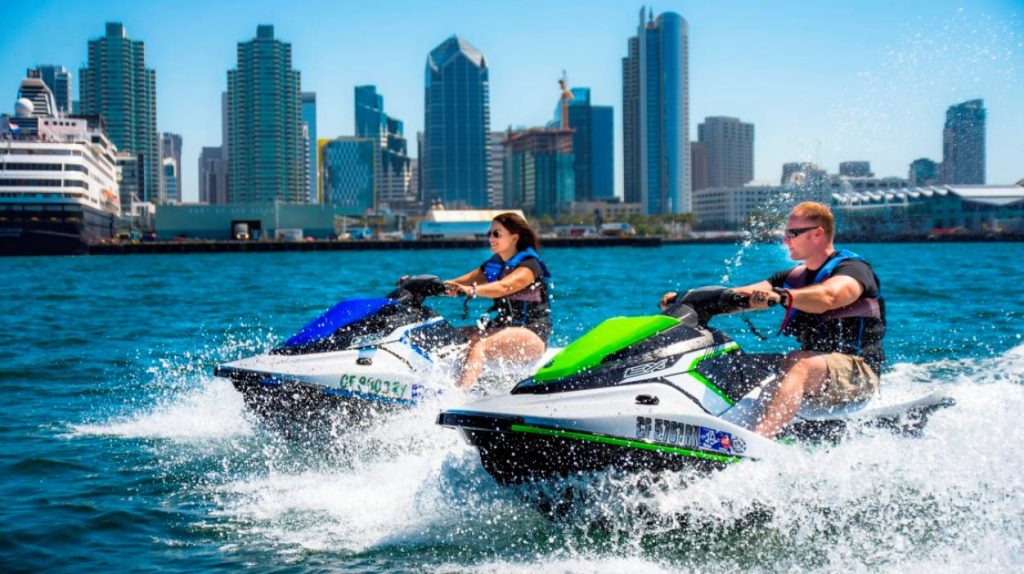 four-reasons-why-you-should-rent-a-jet-ski-daiburgerworld